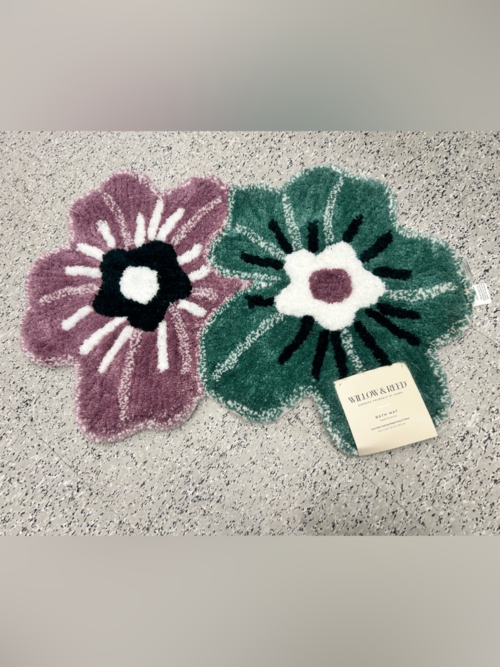 Green and Mauve Floral Accent Rug